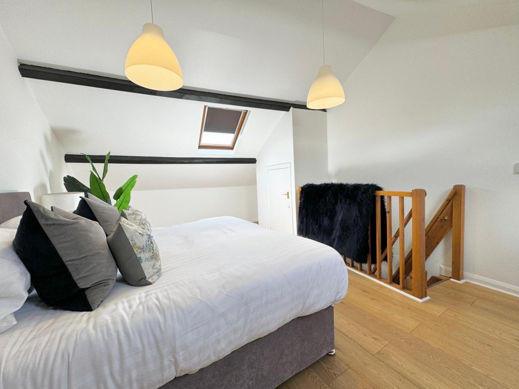 Nordic Suites Ulverston Ngoại thất bức ảnh