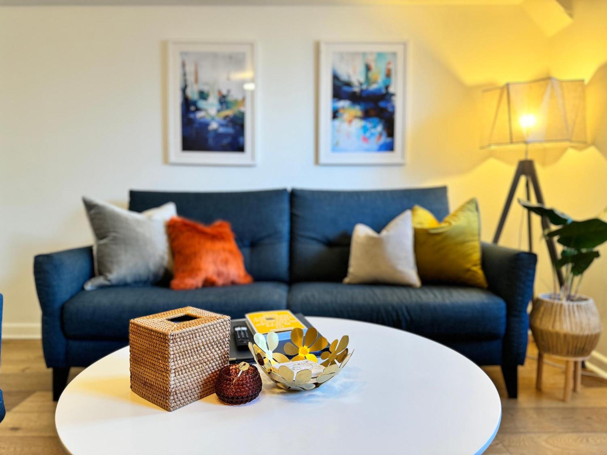 Nordic Suites Ulverston Ngoại thất bức ảnh