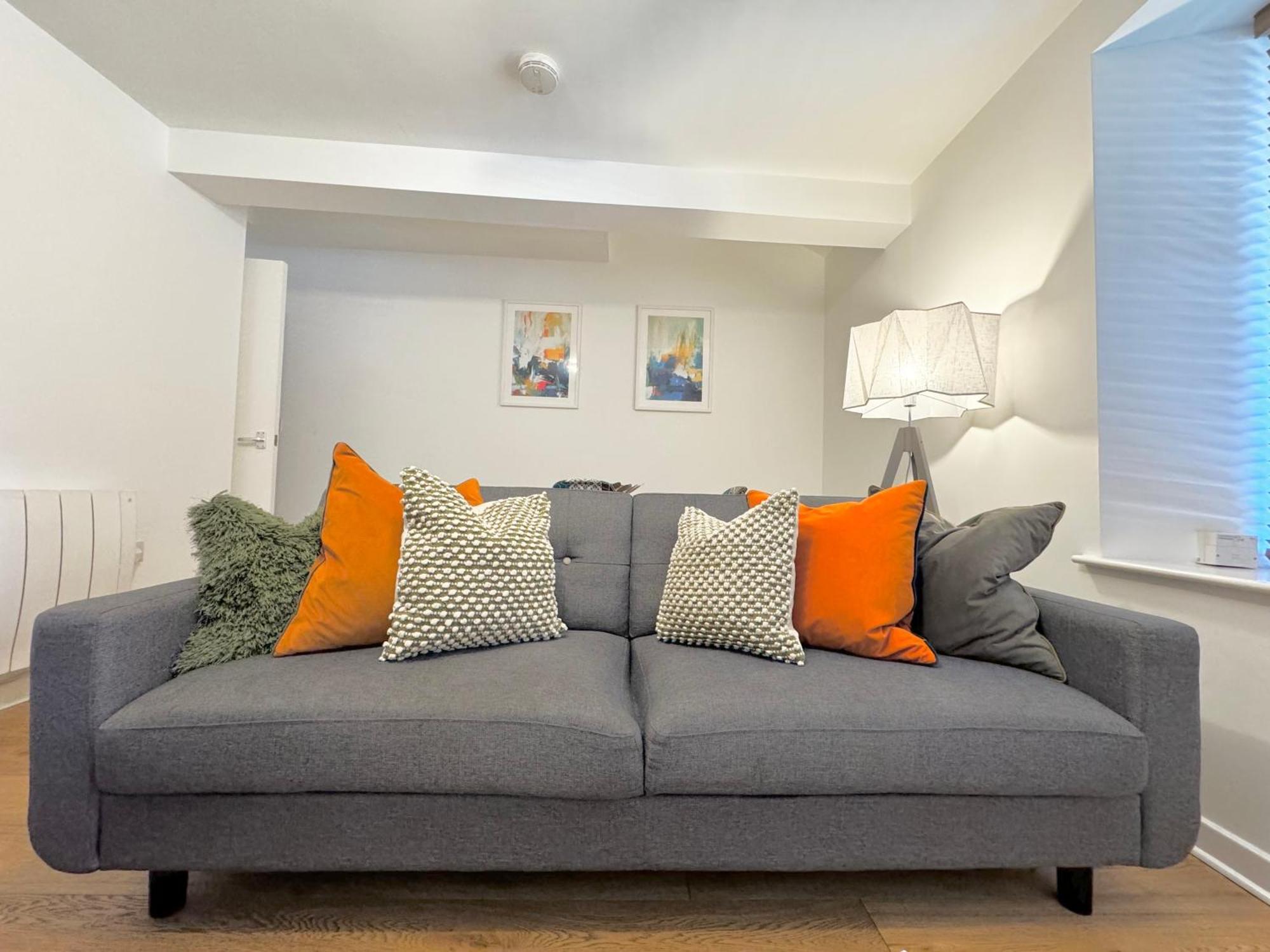 Nordic Suites Ulverston Ngoại thất bức ảnh